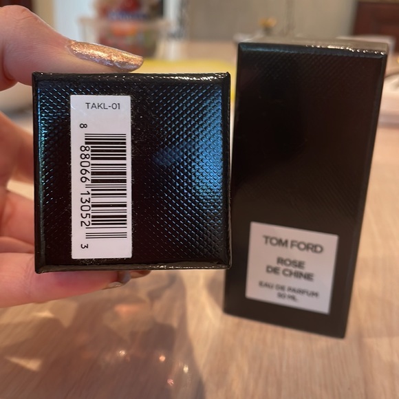 Tom Ford ROSE DE CHINE Eau De Parfum 50 ML - Picture 7 of 12